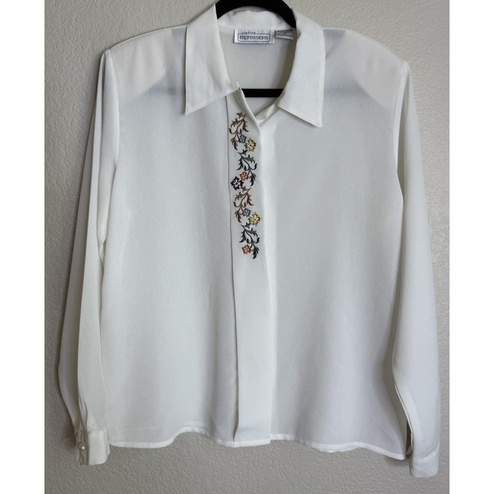 Petite Impressions Womens Medium Blouse White Floral Embroidered Long Sleeve Top